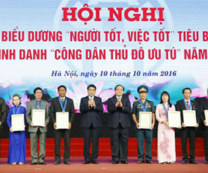 Hà Nội vinh danh 9 “Công dân Thủ đô ưu tú” năm 2016