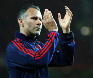 Giggs chê Swansea thiếu tham vọng, từ chối làm HLV