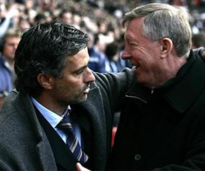 Tiết lộ: Abramovich từng ngăn Mourinho kế vị Sir Alex Ferguson