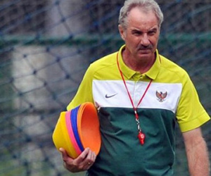 Đừng nghe những gì Alfred Riedl nói!