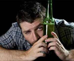 Điều gì xảy ra với cơ thể khi uống quá nhiều rượu?
