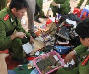 Hà Nội: Cảnh sát đột kích sới bạc quy mô lớn ở tầng 12 tòa chung cư