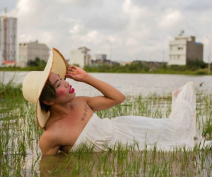 "Công chúa Thuỷ tề" Tùng Sơn đã có quản lý riêng, nhận quảng cáo và siêu chảnh