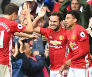 Đây! Đội hình ra sân của M.U trước Liverpool