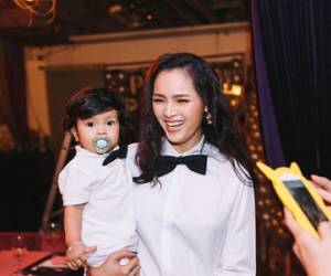 Diễn viên Diễm Châu tổ chức tiệc thôi nôi cho con trai