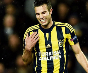 Van Persie sắp bị đẩy sang Trung Quốc