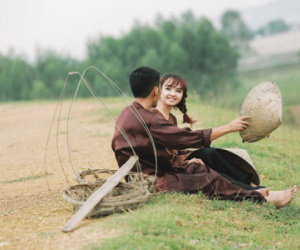 Xôn xao về bộ ảnh cưới thuần “nông dân” của cặp đôi “quê Choa”