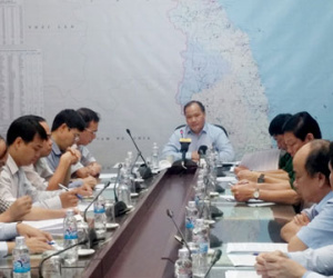 Bão mạnh nhất năm đổ bộ, miền Trung nguy cơ lũ chồng lũ