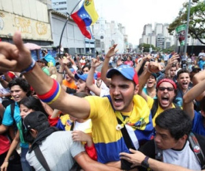 Lạm phát ở Venezuela có thể lên tới 1.500%