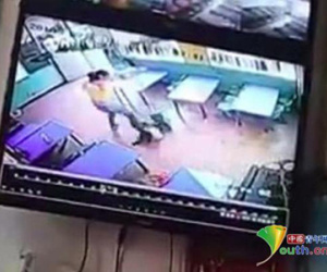 Dì ruột đến trường mầm non đánh cháu 4 tuổi vì lý do không tưởng
