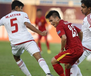 Hoà kiên cường UAE, U19 Việt Nam vẫn bị chê té tát