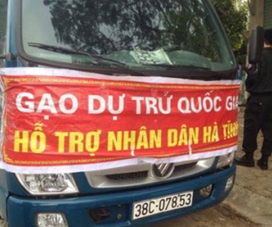 Phát hiện xe "đeo băng rôn gạo dự trữ hỗ trợ nhân dân Hà Tĩnh" nhập hàng cho tư thương