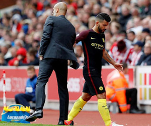 Trái ý Pep Guardiola, Aguero có thể nhận kết cục như Sanchez