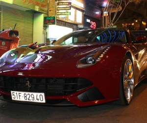 Cường Đô La mua siêu xe Ferrari F12 Berlinetta