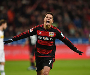 Lộ lý do Chicharito "bật bãi" khỏi Man United