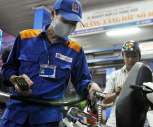 Ngày mai 20/10, giá xăng sẽ tăng mạnh?