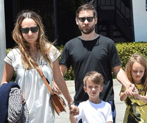 "Người Nhện" Tobey Maguire tuyên bố chia tay vợ sau 13 năm mặn nồng
