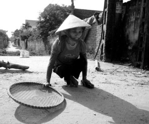 Cuộc đời những người phụ nữ khốn khó ở Hà Nội, Sài Gòn