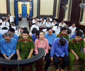 Đề nghị chung thân 3 bị cáo cầm đầu đường dây buôn lậu