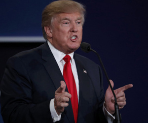 Khán giả la ó khi Trump nói không ai tôn trọng phụ nữ hơn ông