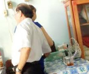 Phó giám đốc Sở "choàng tay vào đùi" bị kỷ luật Đảng