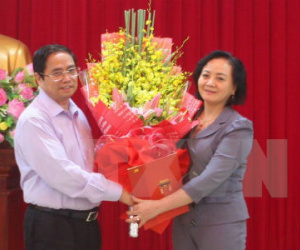 Trao quyết định của Bộ Chính trị chuẩn y Bí thư Tỉnh ủy Yên Bái