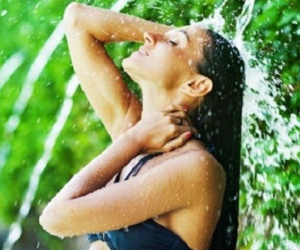 Điều gì xảy ra với cơ thể khi bạn tắm nước lạnh