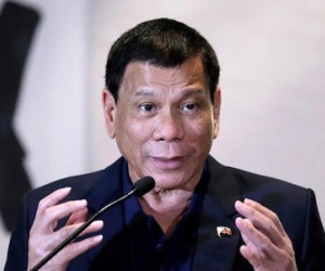 Quan chức Philippines khổ sở cắt nghĩa lời ông Duterte về Mỹ
