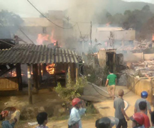 11 ngôi nhà bị lửa thiêu rụi ở Hà Giang