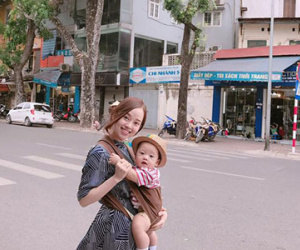 Hình ảnh mới của con trai Ly "Kute" khiếc các fan "tan chảy"