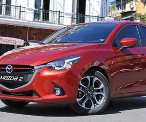 Triệu hồi gần 5.000 xe Mazda 2 vì đèn báo lỗi động cơ ở VN