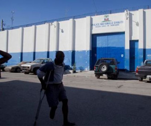Bạo động ở nhà tù Haiti, hơn 170 phạm nhân vượt ngục