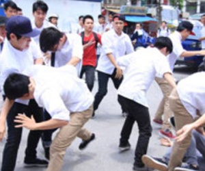 Hà Nội: Khởi tố, bắt giam 2 đối tượng "bênh" bạn gái, đánh chết một học sinh cấp 2