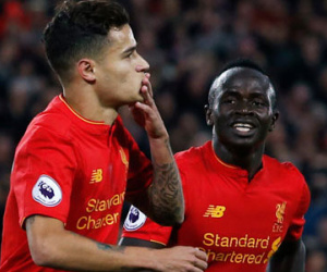 Liverpool leo lên thứ hai Ngoại hạng Anh