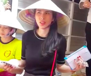 Thủy Tiên đáp trả gay gắt khi bị nói "làm từ thiện như bố thí"