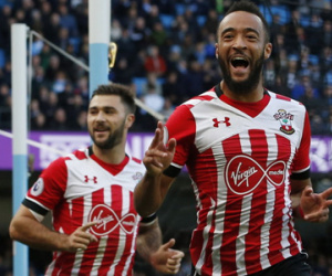 Trọng tài mắc sai lầm, M.C bị Southampton cầm chân