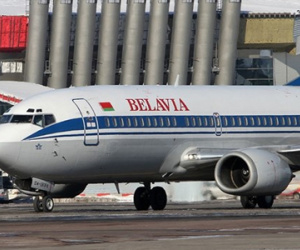 Ukraine dọa dùng chiến đấu cơ bắt máy bay dân sự Belarus hạ cánh