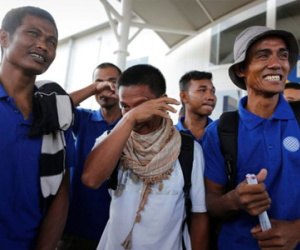 Con tin của hải tặc Somalia ăn chuột để sống sót