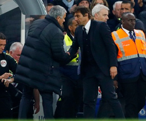 Conte đáp trả chỉ trích của Mourinho về cách mừng bàn thắng