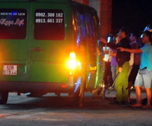 Nhân chứng: "Thấy hàng trăm người nghiện rầm rập trên đường mà run"