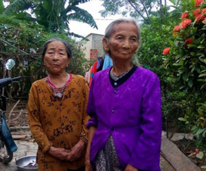 Chủ tịch Quảng Bình: "Cách chức ngay cán bộ thu tiền cứu trợ của dân"