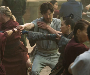 "Doctor Strange" cấm khán giả dưới 16 tuổi ở Việt Nam