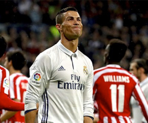 Ronaldo bị nghi tố đồng đội ghi bàn trong thế việt vị