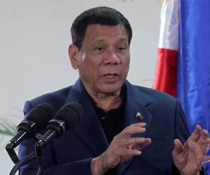 Tổng thống Philippines dịu giọng với Mỹ trước khi tới Nhật