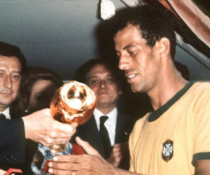 Chủ nhân bàn thắng huyền thoại World Cup 1970 qua đời