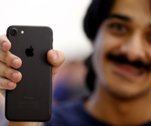 iPhone 7 nhạt nhòa, Apple lần đầu giảm doanh thu sau 15 năm