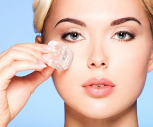 3 mẹo làm đẹp ít biết với đá viên