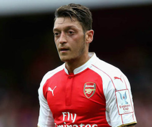 Arsenal: Ozil bất ngờ đàm phán với Fenerbahce