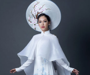 Clip: Hoa hậu Quốc tế 2015 nói về đại diện Việt Nam - Phương Linh