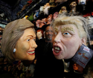 Mặt nạ Trump - Clinton bán chạy trong mùa Halloween ở Mỹ